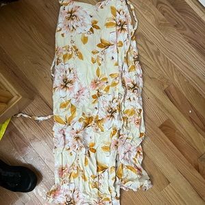 Hawaiian faux wrap skirt, with slip. Size XS